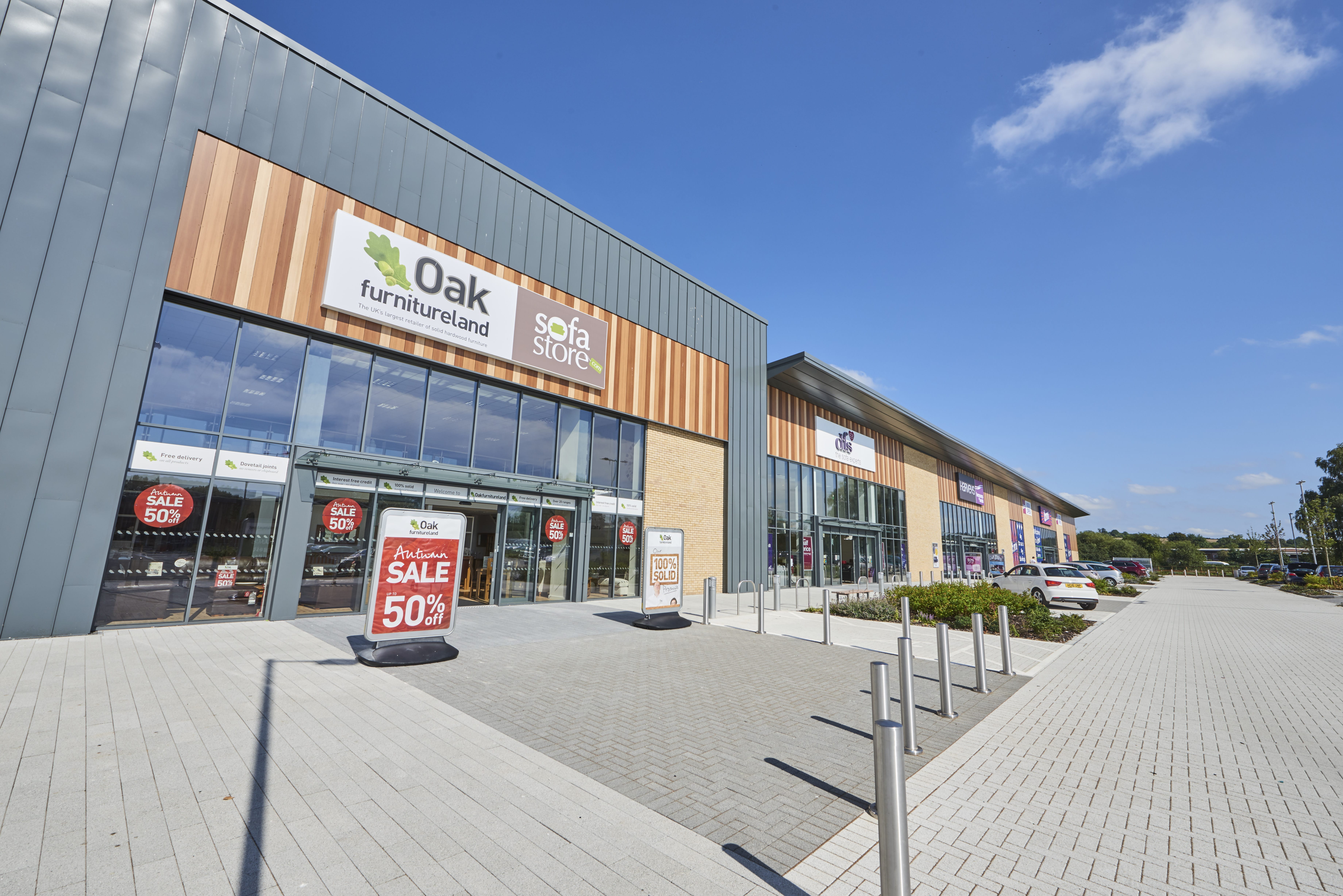 Lothbury Completes New Retail Park In Salisbury