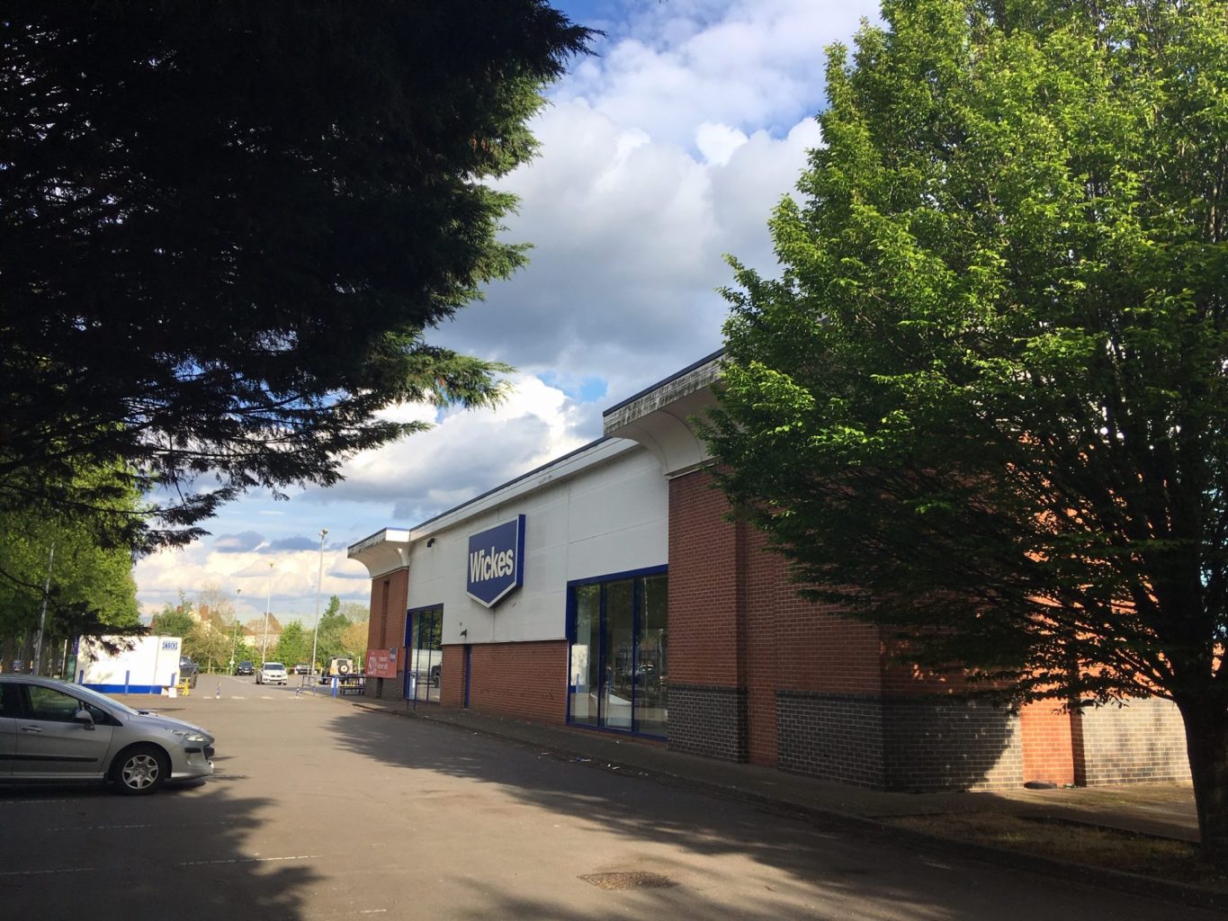 Lothbury Sells Botley Road, Oxford Unit For £11.42m